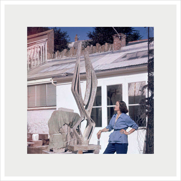 Barbara Hepworth: Select Sculptures, 1944–1973. Photo © Amy Collier, Aqua-Velvet